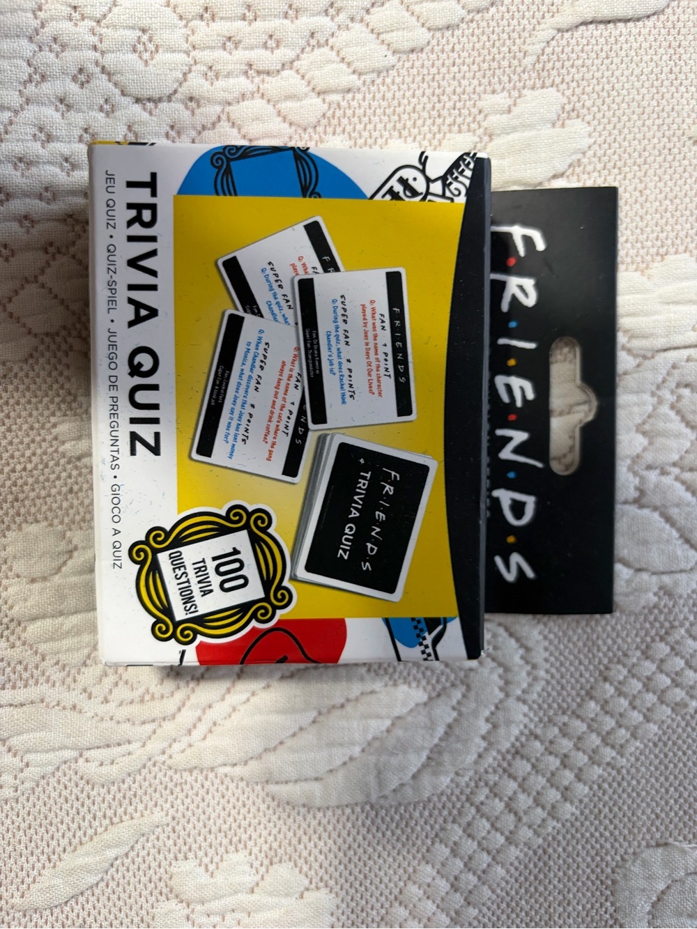 NIB FRIENDS Trivia Quiz Card Game - gifts game night